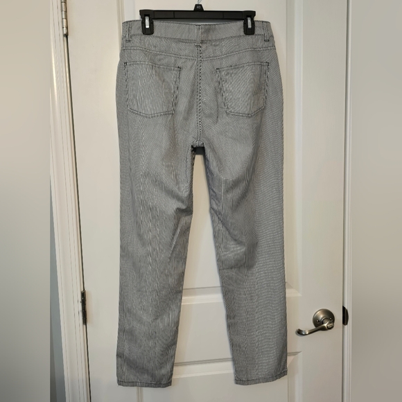 Talbots Women's Sz 8 Ankle Pants, White & Navy Striped, EC - Picture 2 of 8